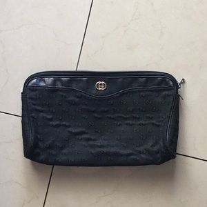 Vintage Gucci clutch